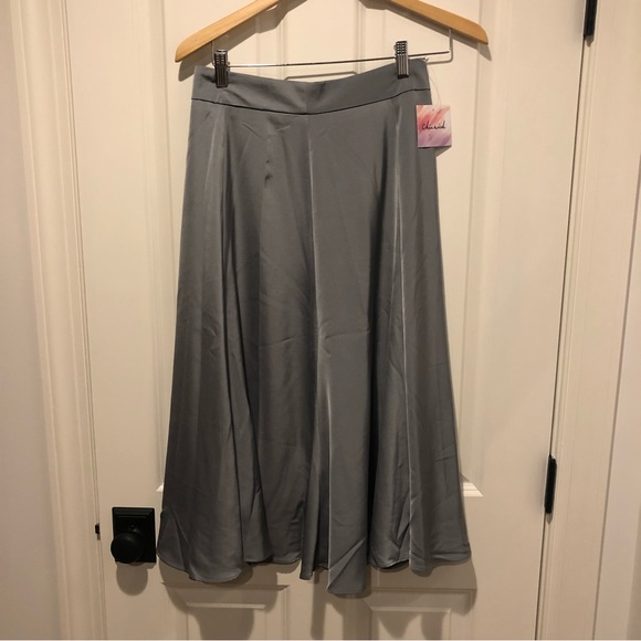 Chicwish Grey Satin Top and Skirt Set - Picture 6 of 16
